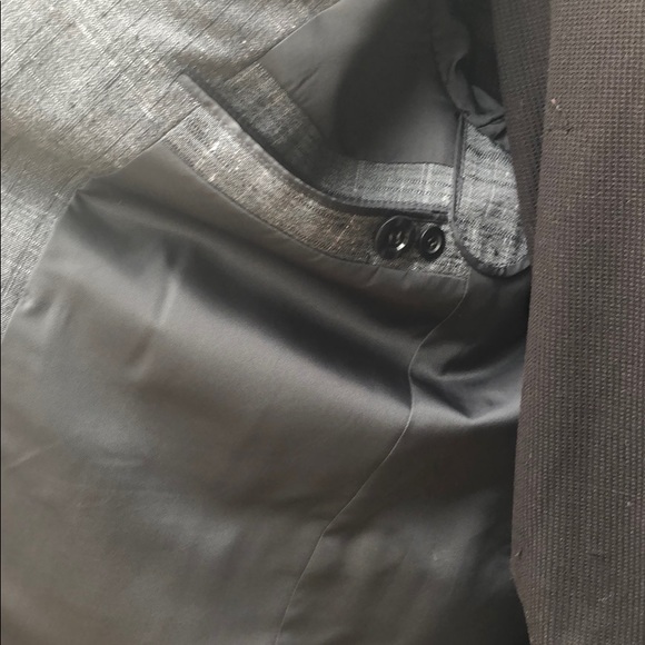 #363 EUC 2pc Suit - Picture 7 of 8